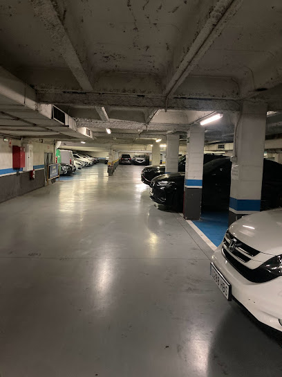 Aparcadoiro Colón Centro | Parking économique à Vigo