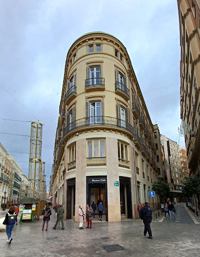 Aparcamiento Avenida Andalucía | Parking économique à Málaga