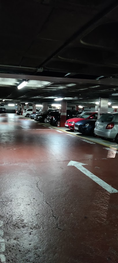 Aparcamiento María Pita | Parking économique à A Coruña