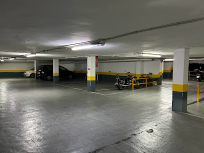 Pàrquing Eiximenis | Parking économique à Girona