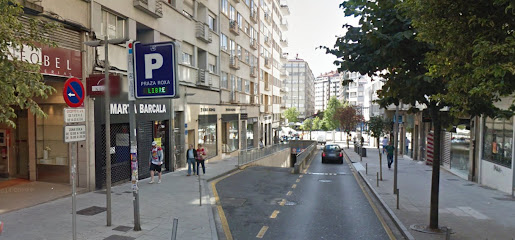 Continental Praxa Roxa | Parking économique à Santiago de Compostela