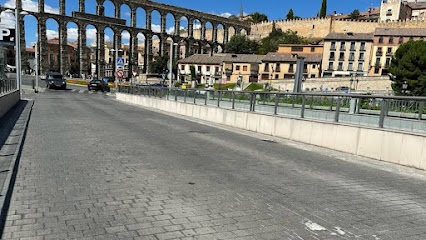 Parking Acueducto Oriental | Parking Barato en Segovia