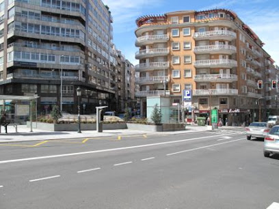 Aparcadoiro Fernando O Católico | Parking économique à Vigo
