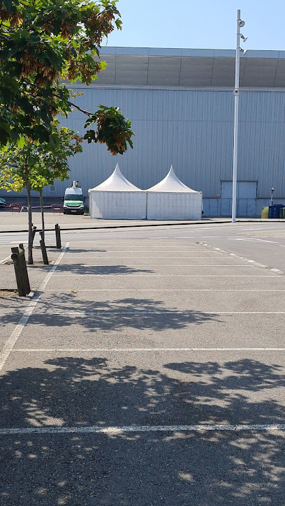 Aparcamiento Palacio de Deportes de La Guía | Parking économique à Gijón